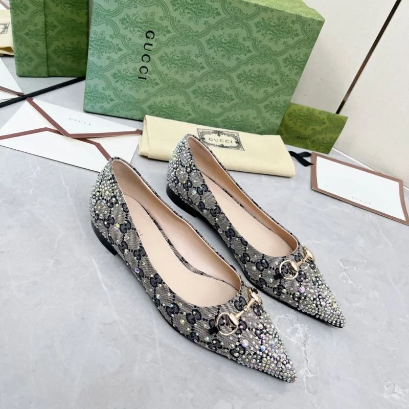 Minimalist Gucci Low Shoes 26039