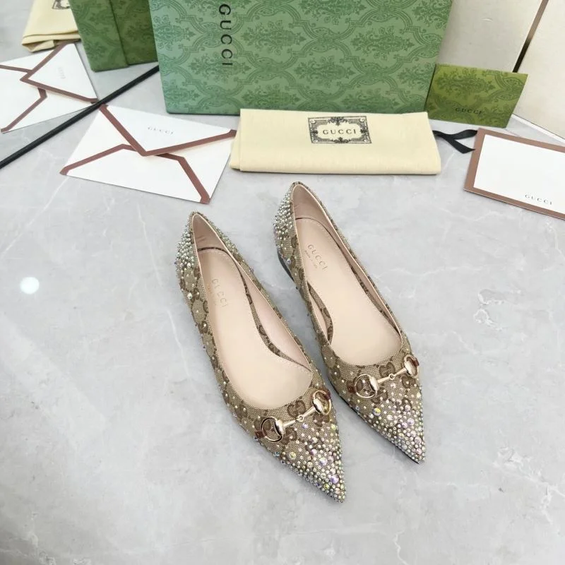 Gucci Low Shoes Refined 26042