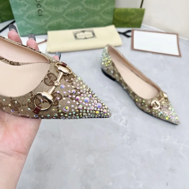 Gucci Low Shoes Refined 26042
