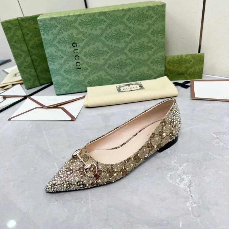 Gucci Low Shoes Refined 26042