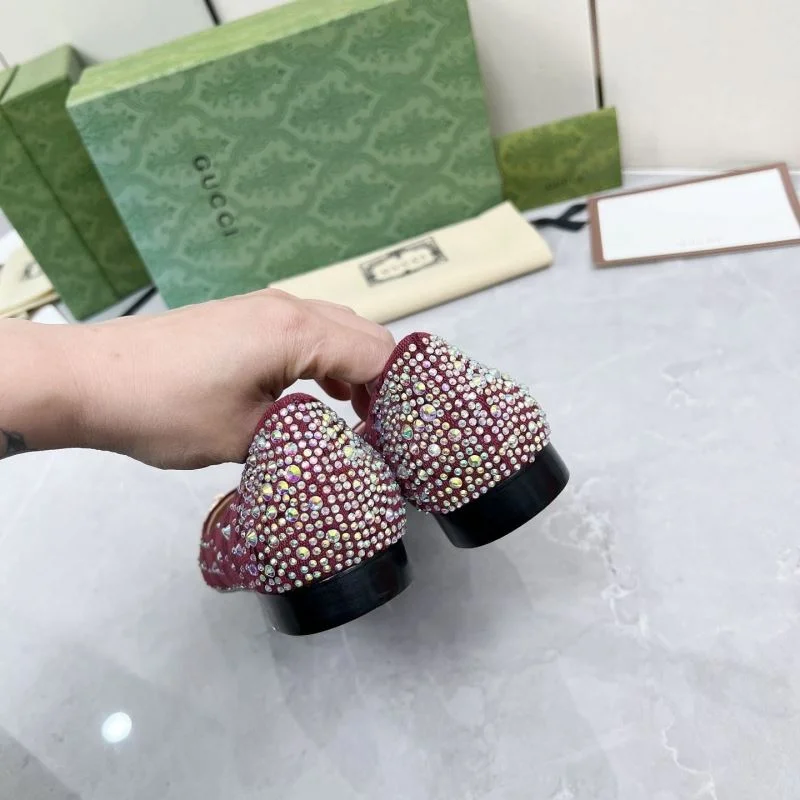 Breathable Gucci Low Shoes 26038