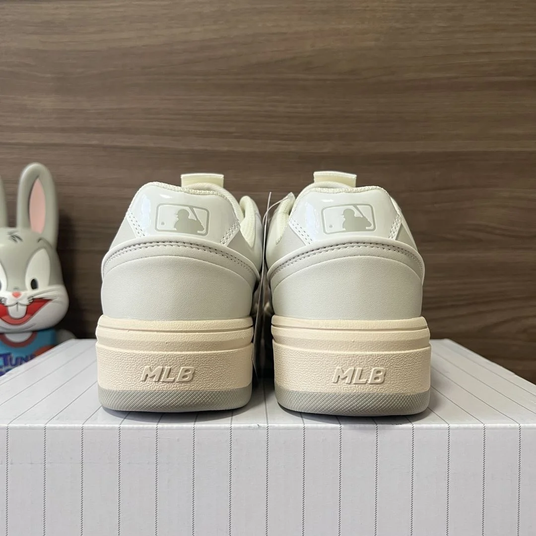 Gucci Low Shoes Soft 24509