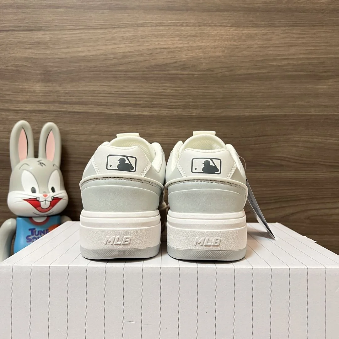 TechFriendly Gucci Low Shoes 24484