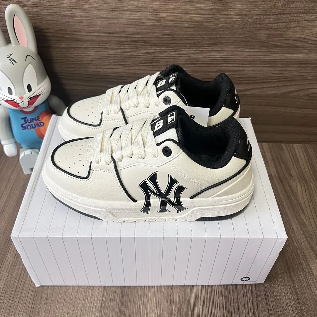 Gucci Low Shoes Bold 24489