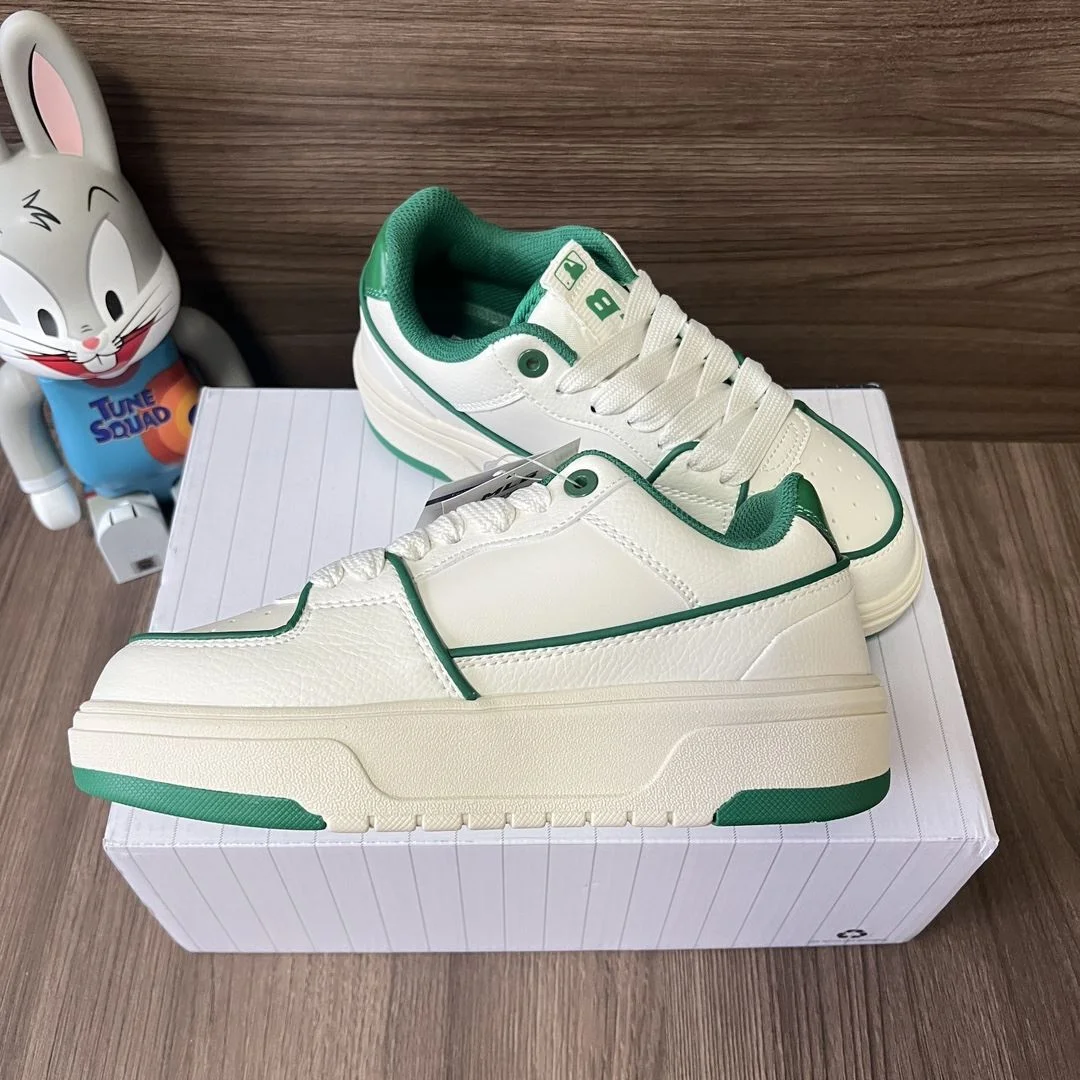 Gucci Low Shoes Sleek 24485