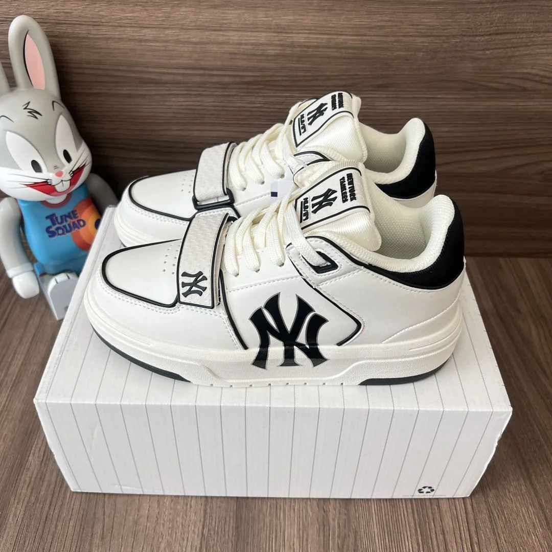 Breathable Gucci Low Shoes 24476