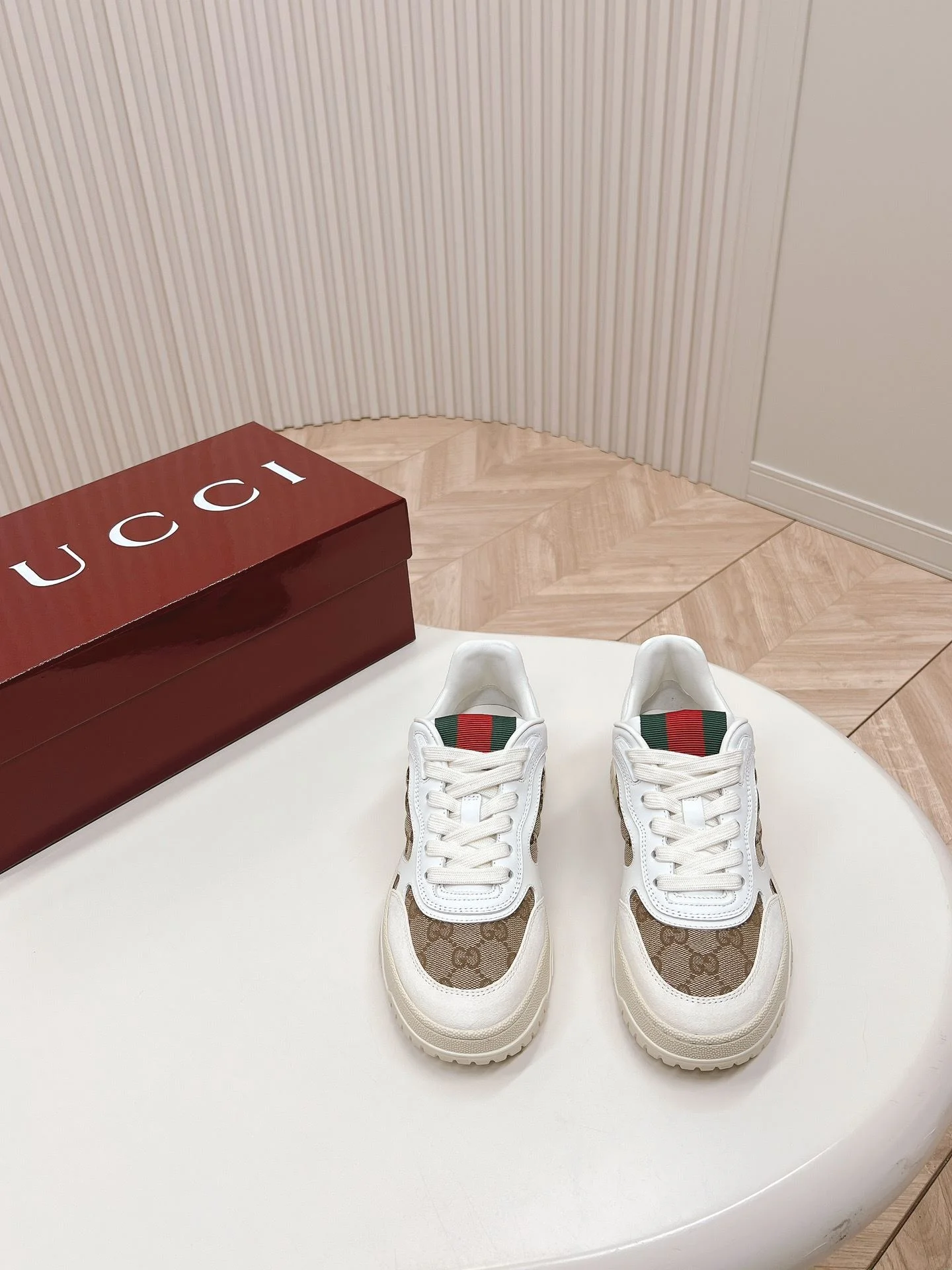 Trendy Gucci Low Shoes 24474