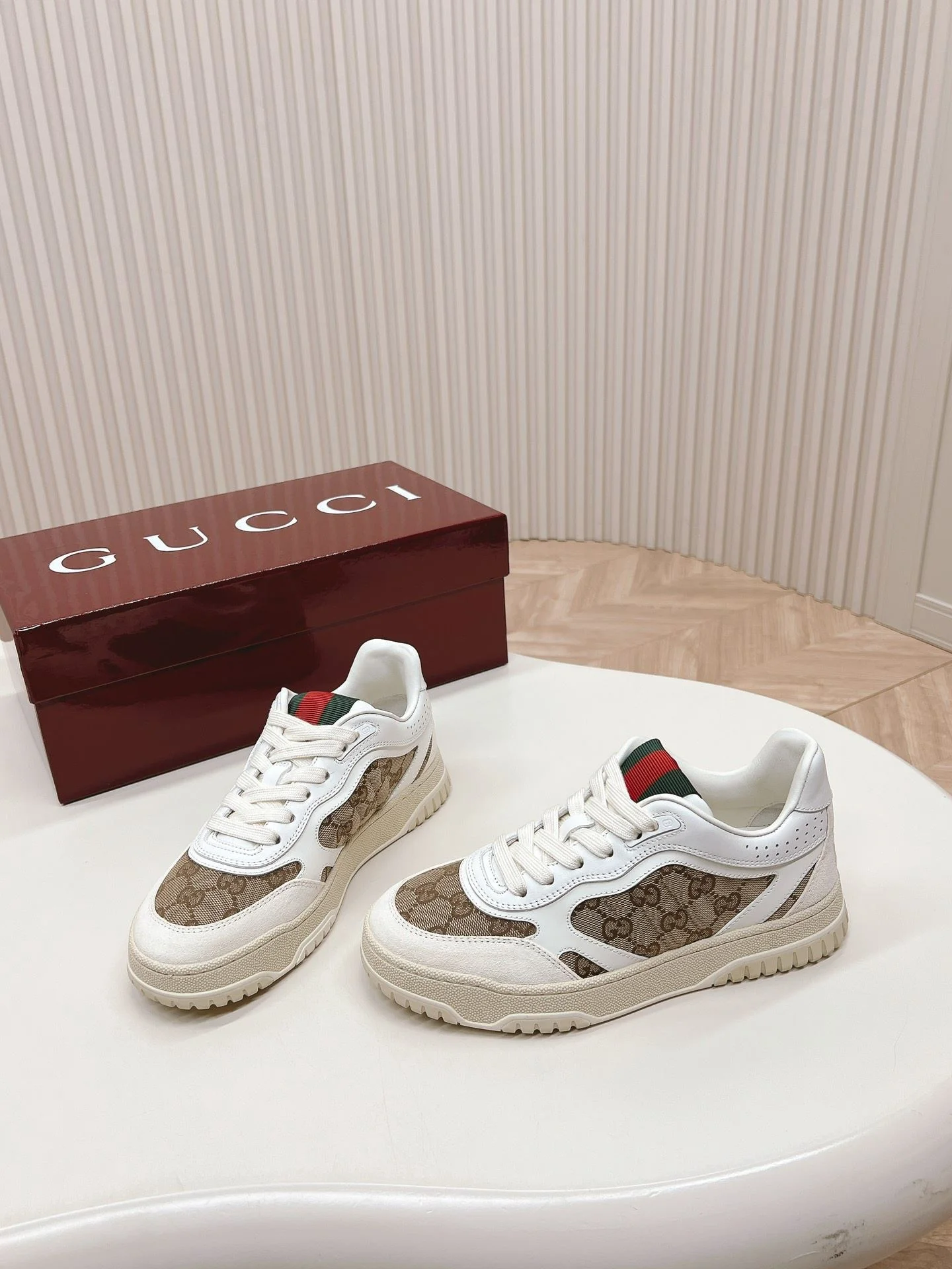 Trendy Gucci Low Shoes 24474