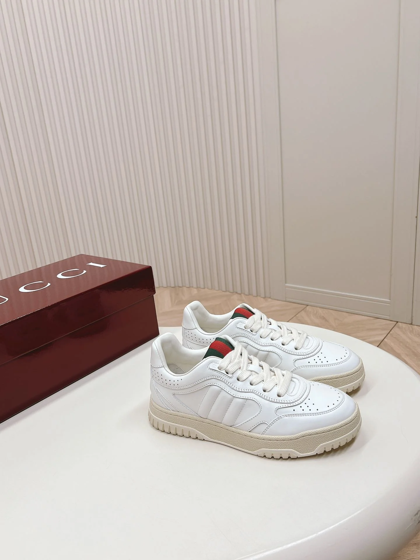 Gucci Low Shoes WaterResistant 24470