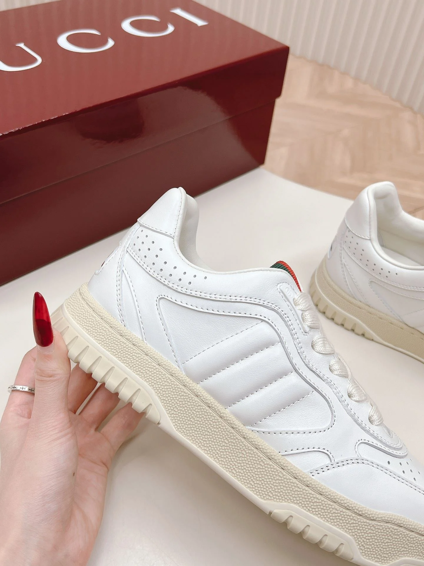 Gucci Low Shoes WaterResistant 24470