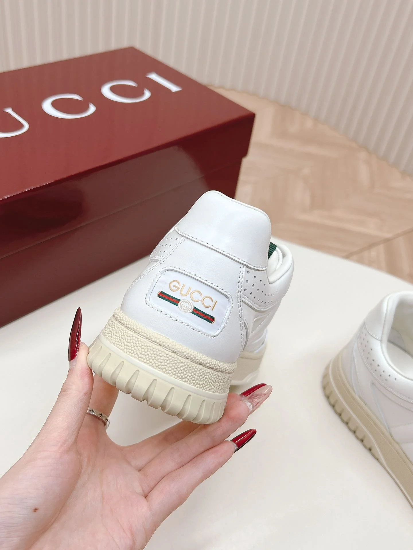 Gucci Low Shoes WaterResistant 24470