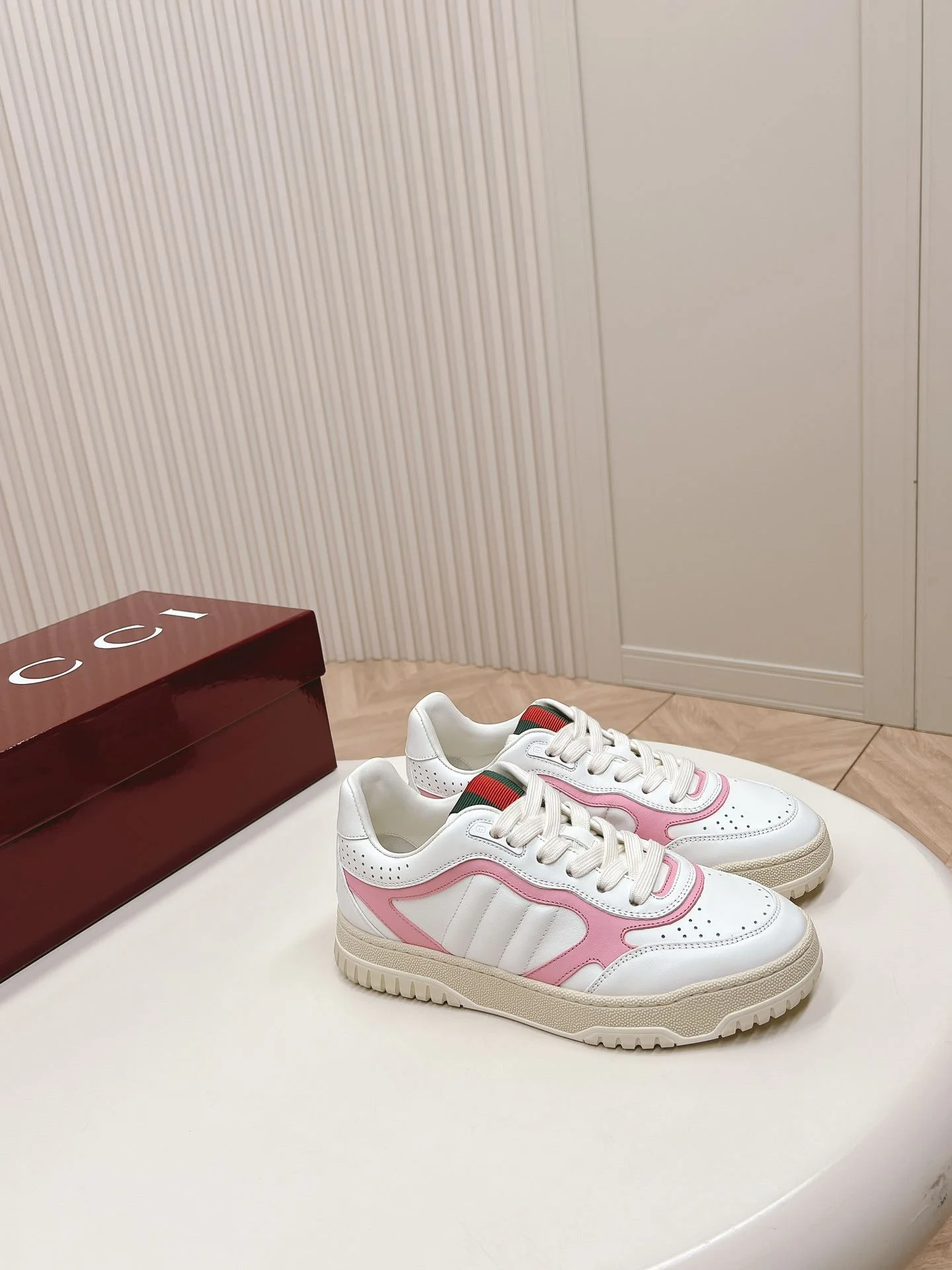 Gucci Low Shoes FastDry 24466
