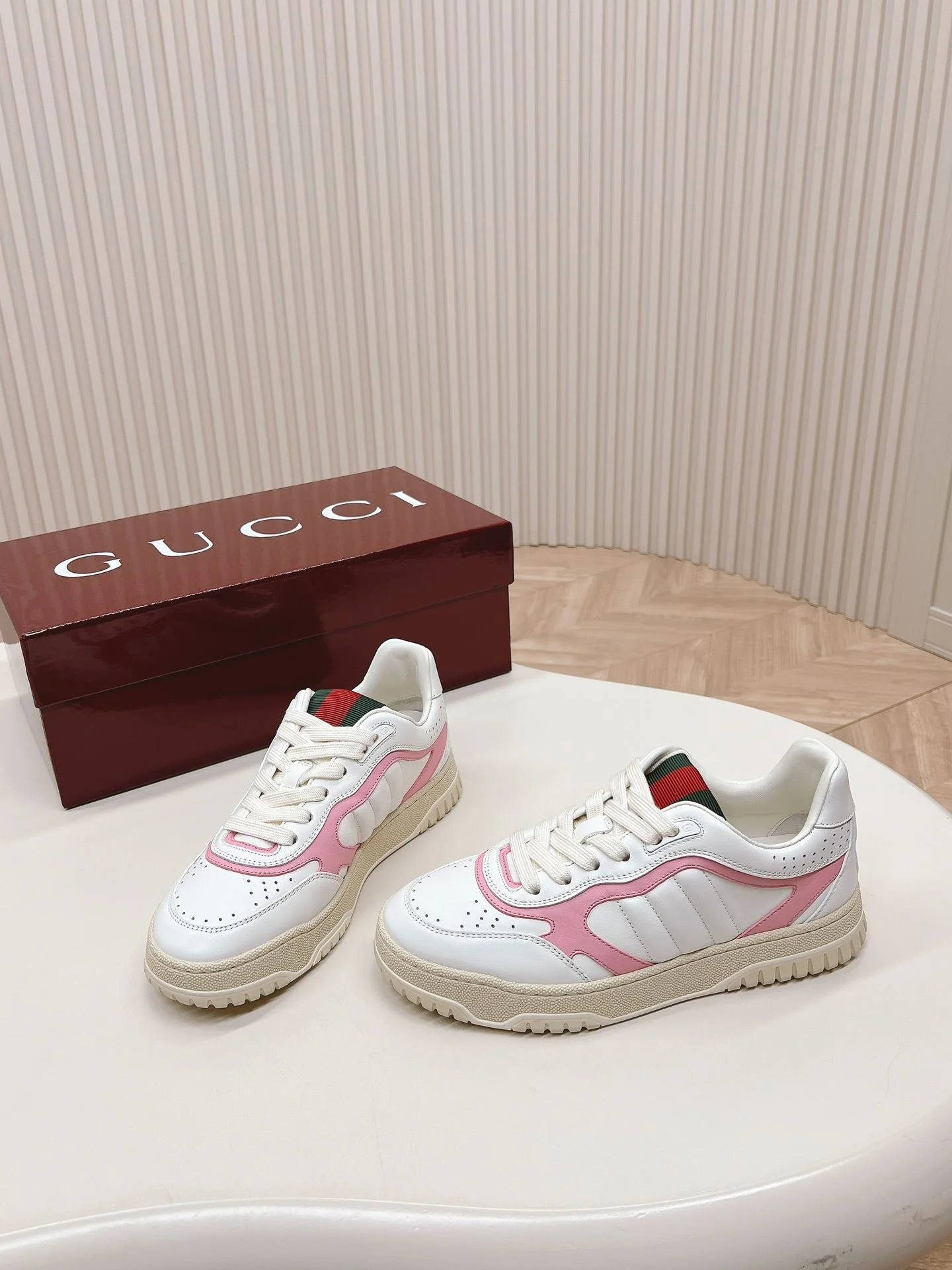 Gucci Low Shoes FastDry 24466