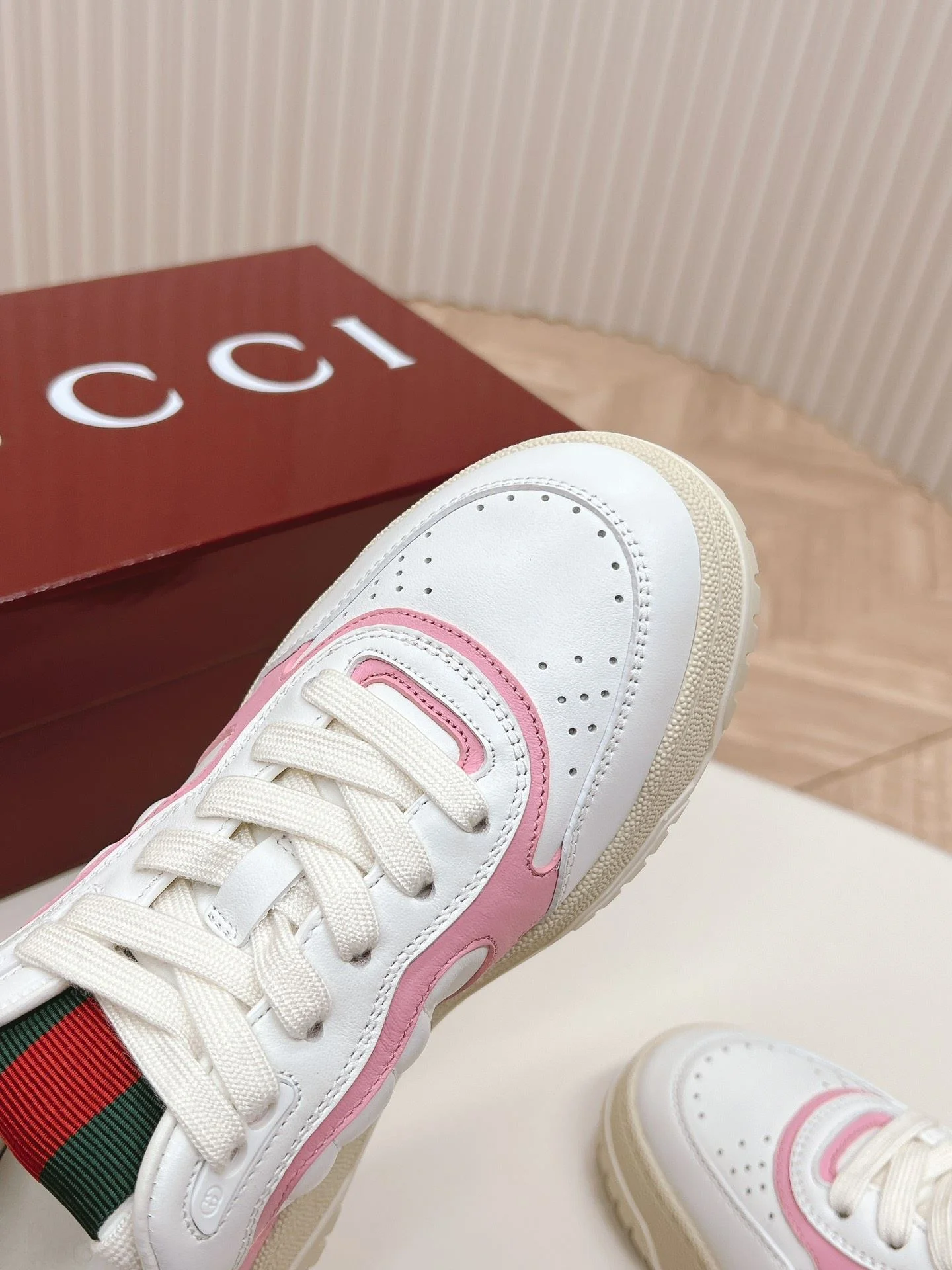 Gucci Low Shoes FastDry 24466