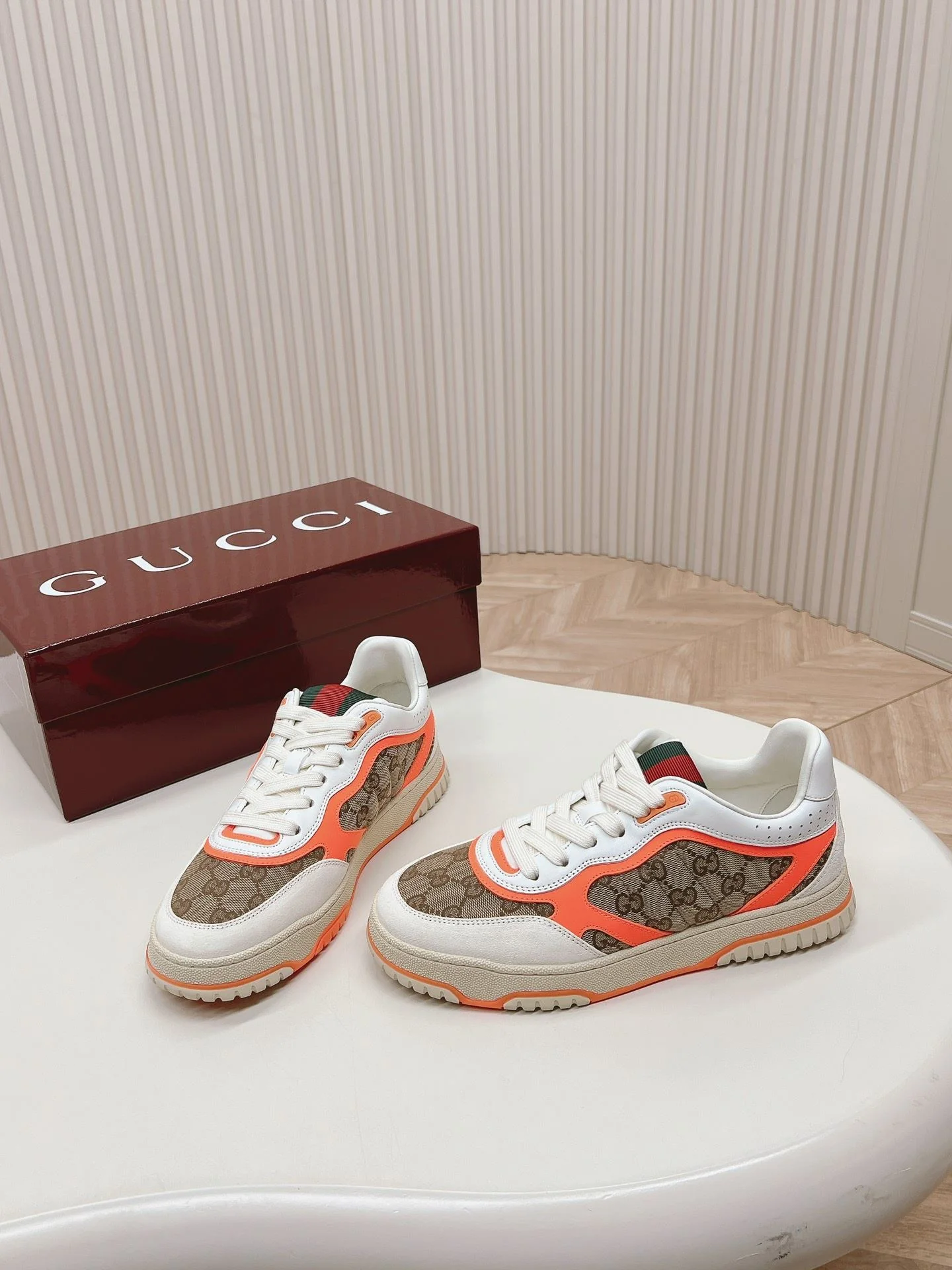 Gucci Low Shoes Youthful 24475