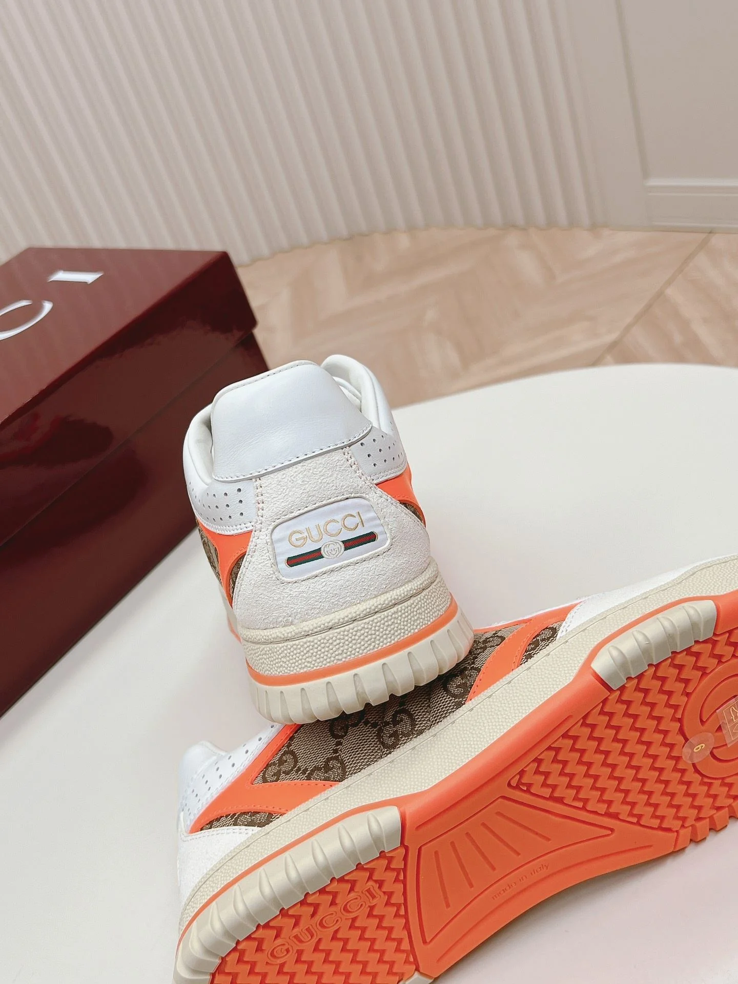Gucci Low Shoes Youthful 24475