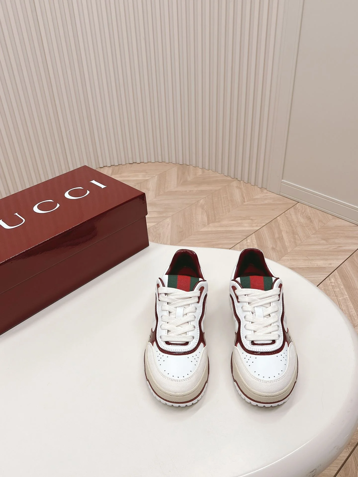 Gucci Low Shoes MultiPurpose 24472