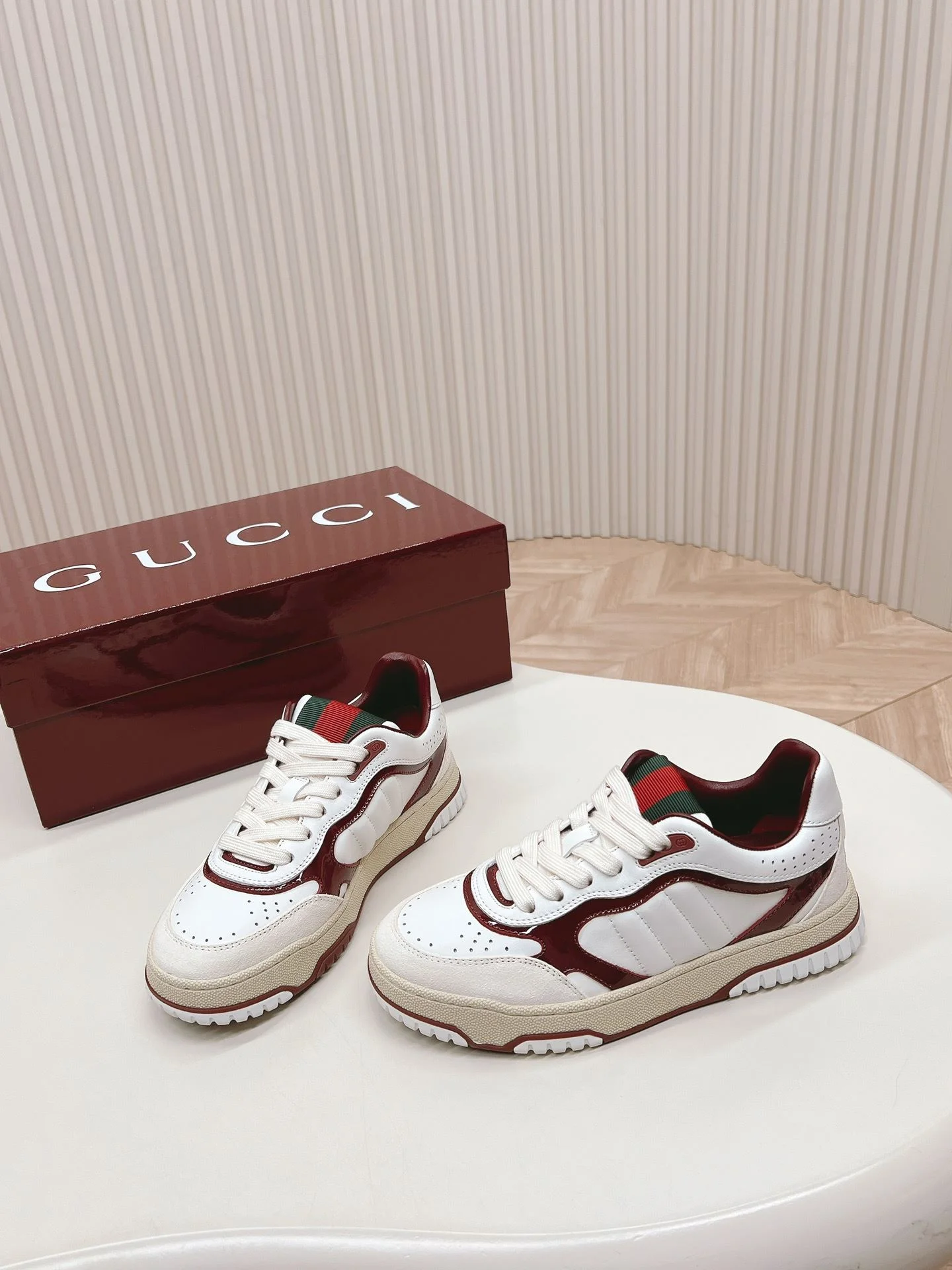 Gucci Low Shoes MultiPurpose 24472