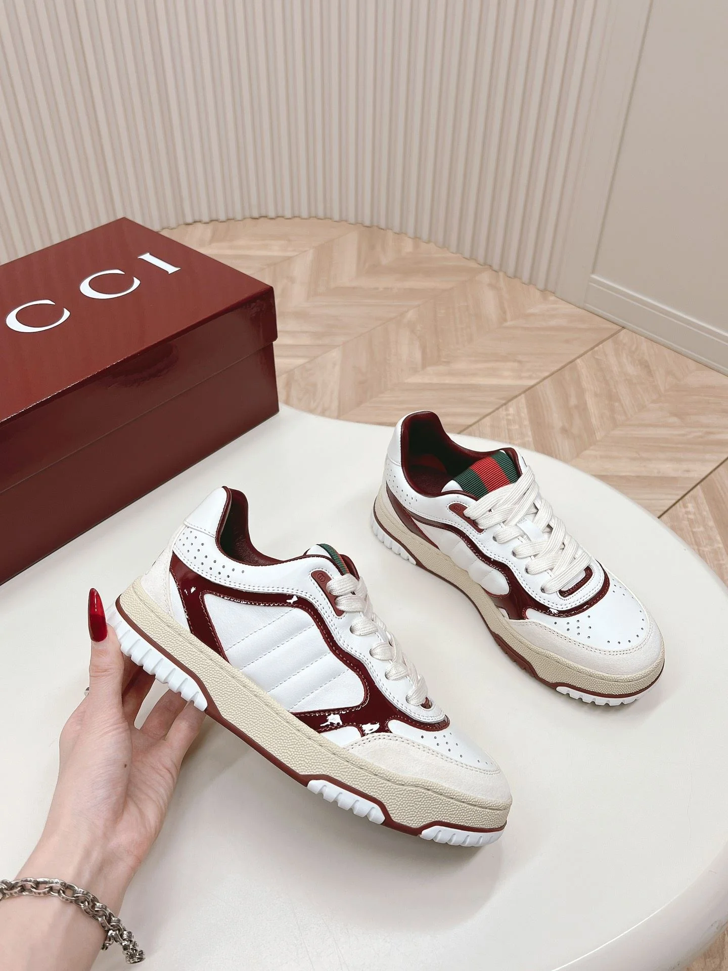 Gucci Low Shoes MultiPurpose 24472