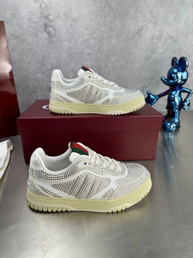 Lightweight Gucci Low Shoes 24459