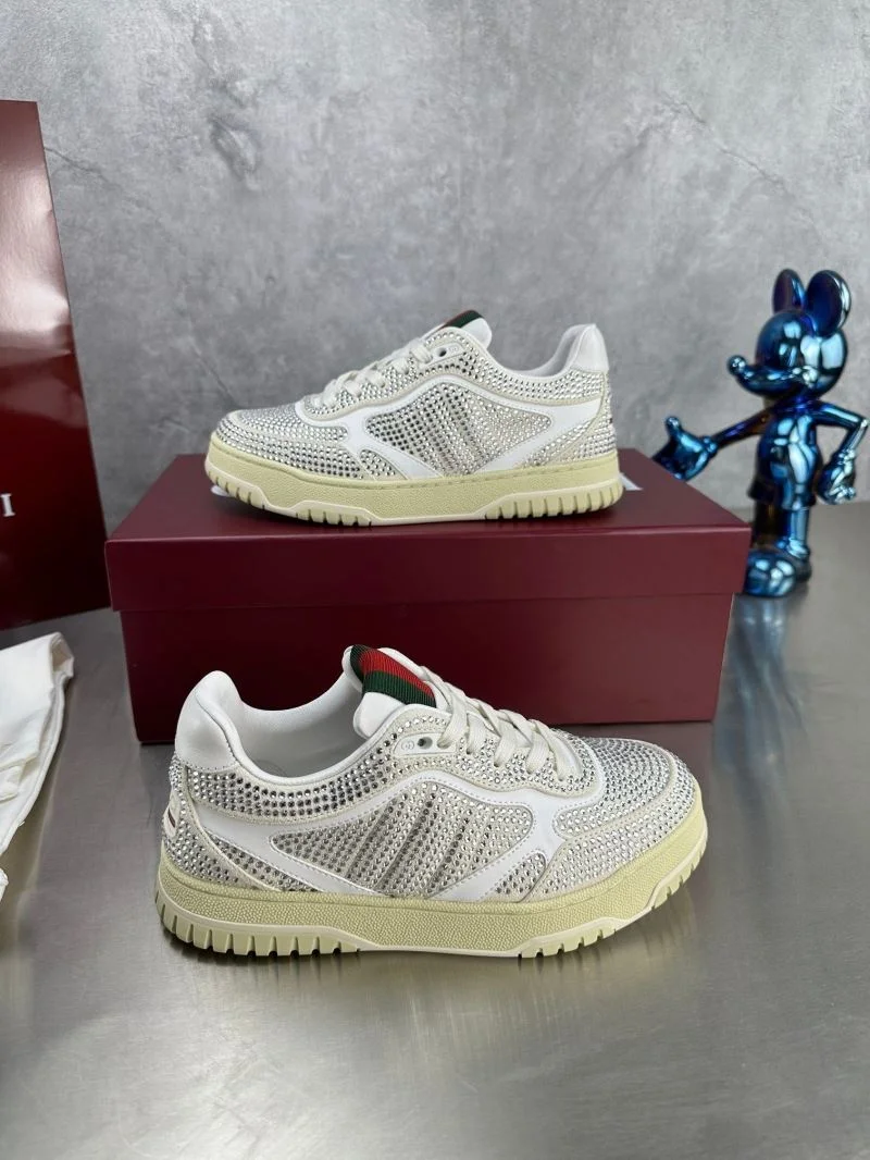 Lightweight Gucci Low Shoes 24459