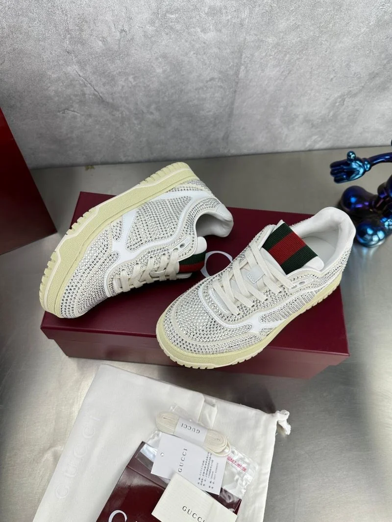 Lightweight Gucci Low Shoes 24459