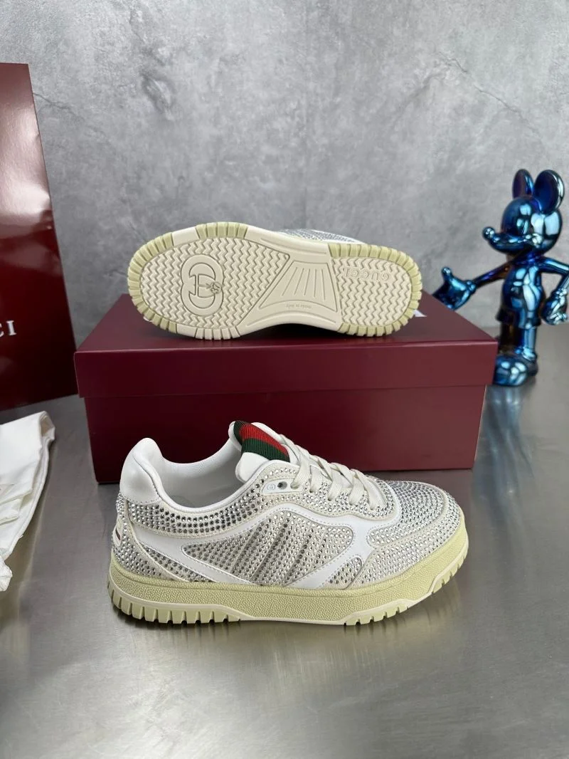 Lightweight Gucci Low Shoes 24459
