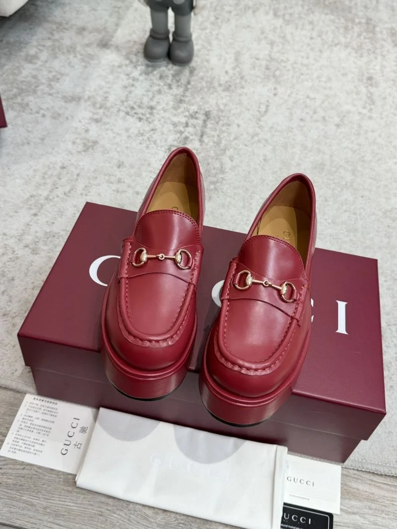 Gucci Low Shoes Flexible 24468