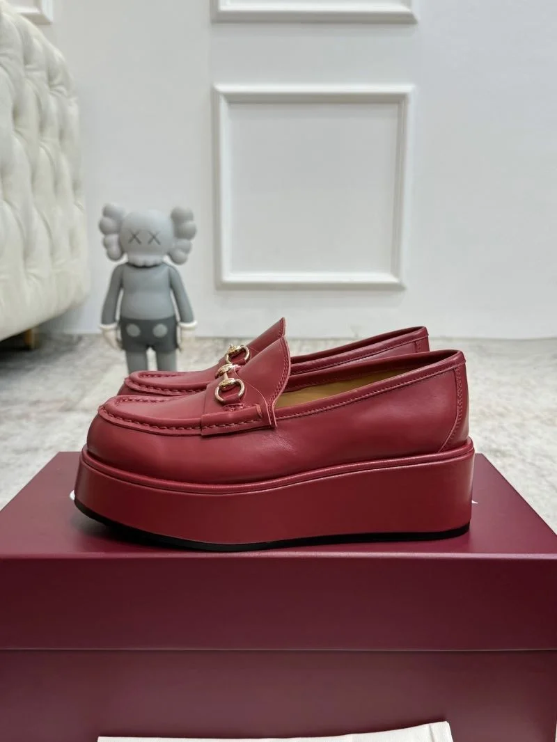 Gucci Low Shoes Flexible 24468