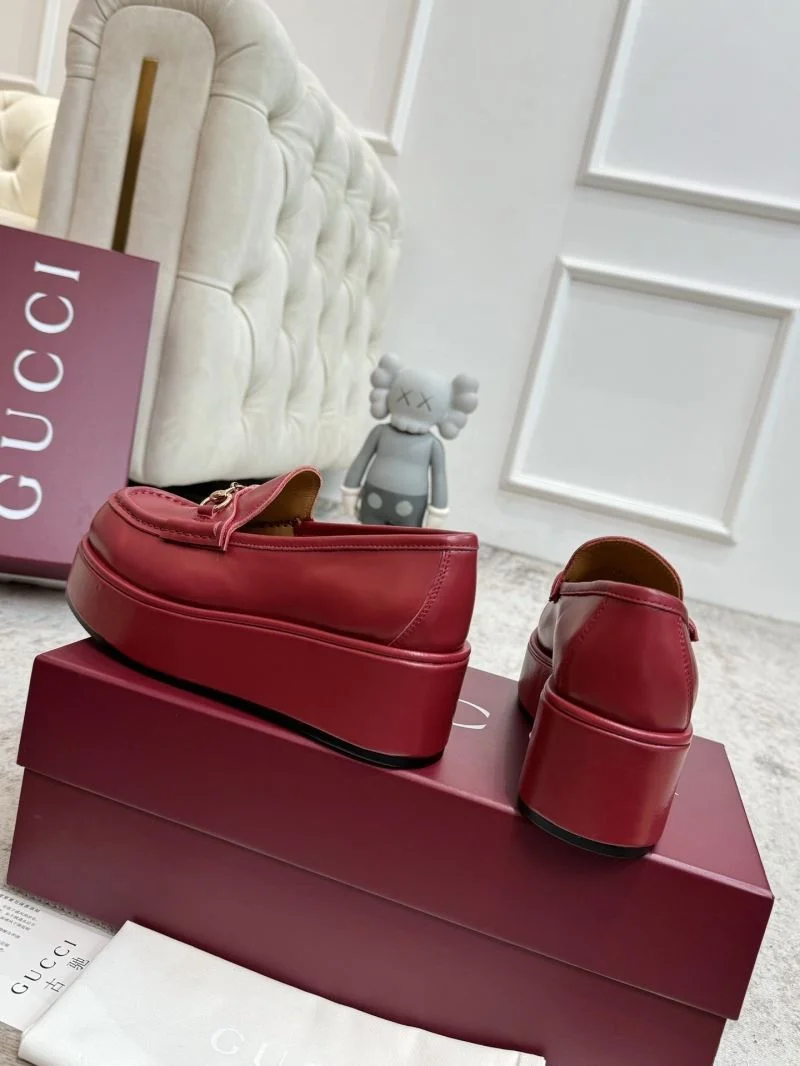 Gucci Low Shoes Flexible 24468