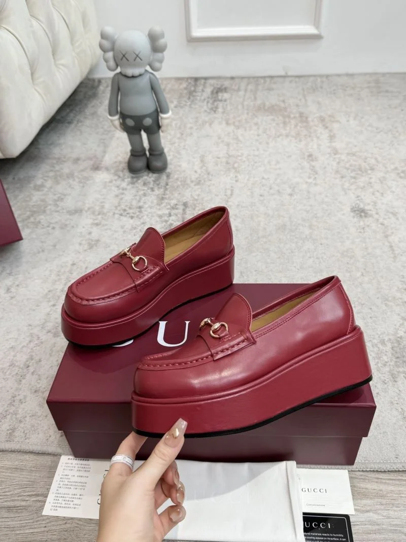 Gucci Low Shoes Flexible 24468