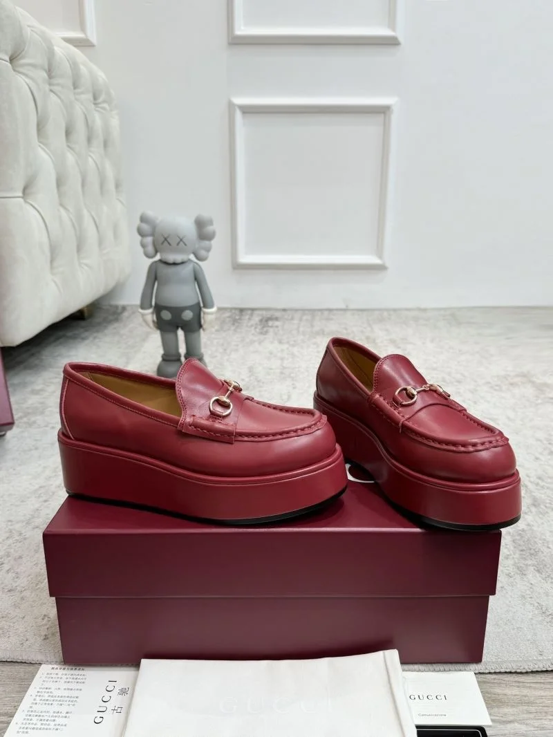 Gucci Low Shoes Flexible 24468