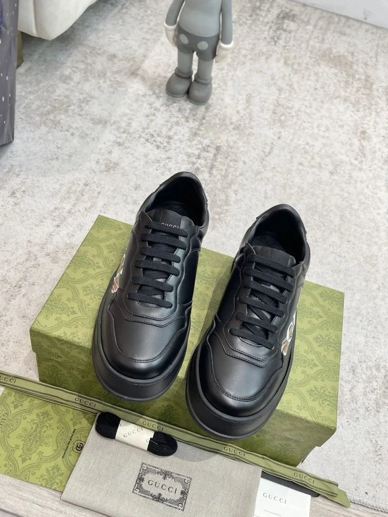 Gucci Low Shoes Stylish 24442
