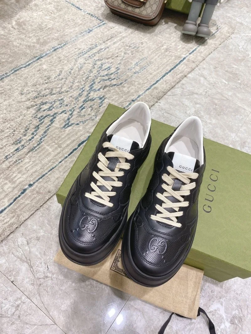 Gucci Low Shoes Youthful 24445