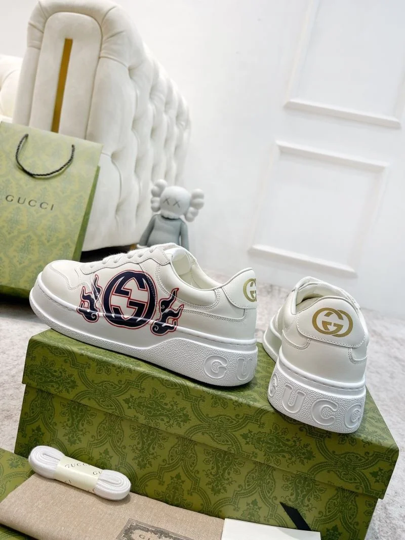 Gucci Low Shoes MultiPurpose 24462