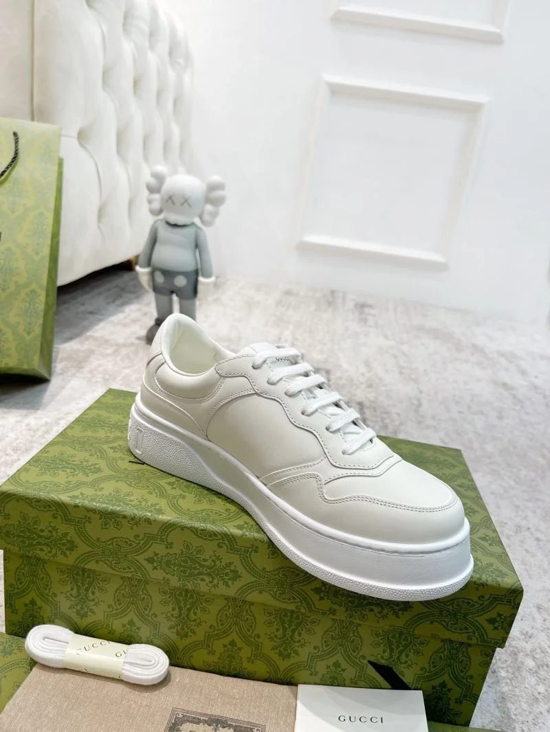 Gucci Low Shoes MultiPurpose 24462