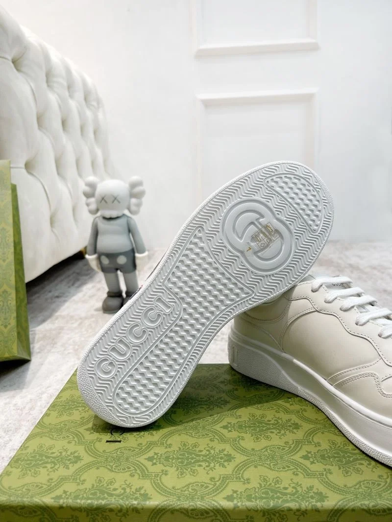 Gucci Low Shoes MultiPurpose 24462