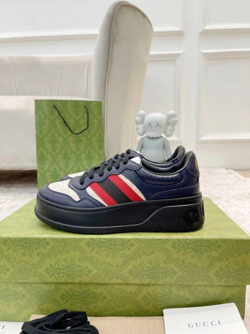 Comfortable Gucci Low Shoes 24439