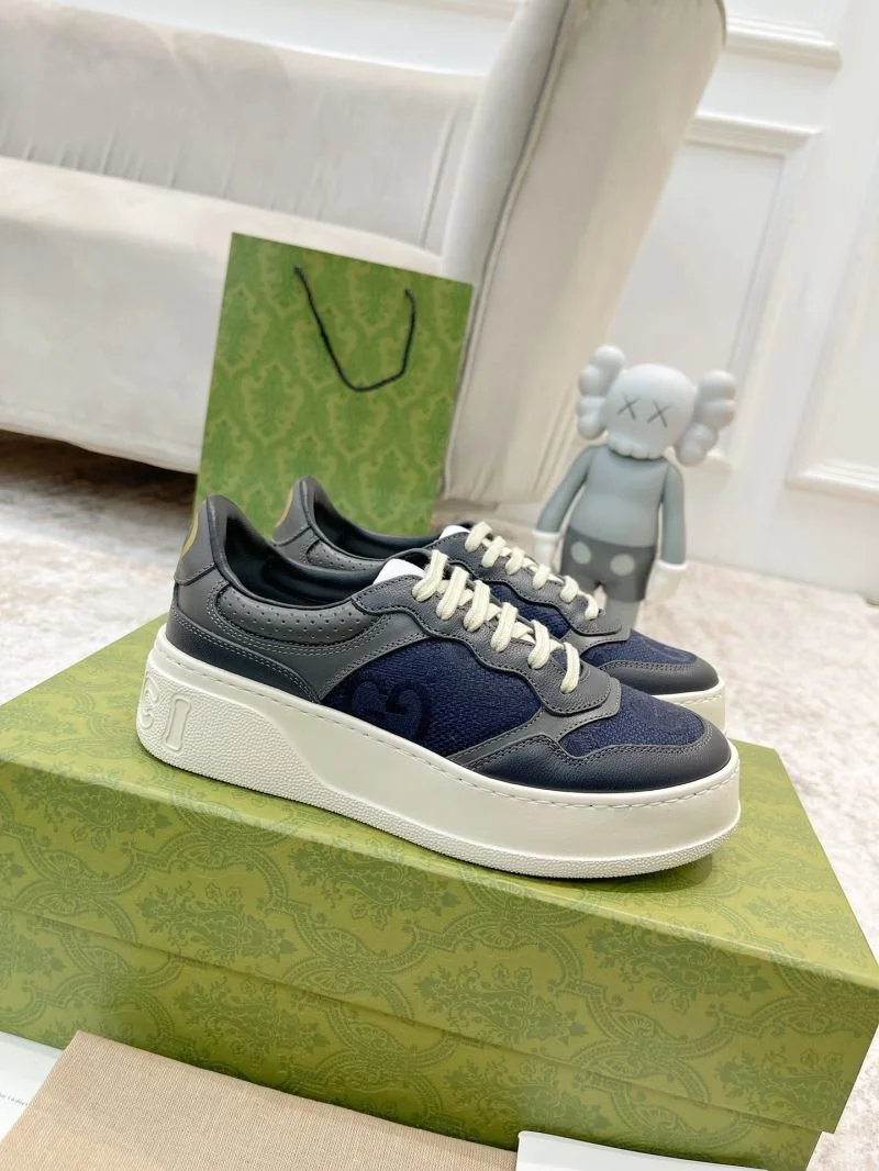 Trendsetting Gucci Low Shoes 24463