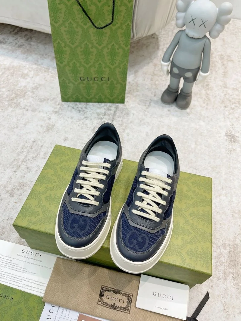 Trendsetting Gucci Low Shoes 24463