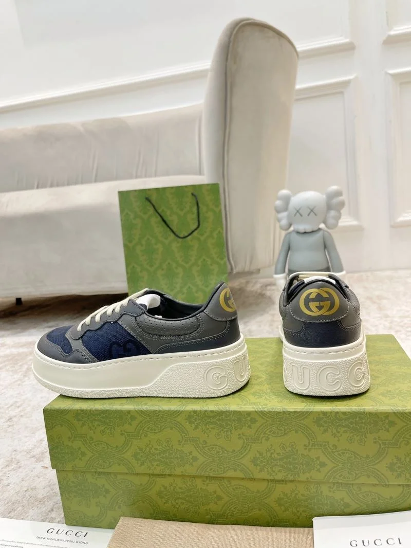 Trendsetting Gucci Low Shoes 24463