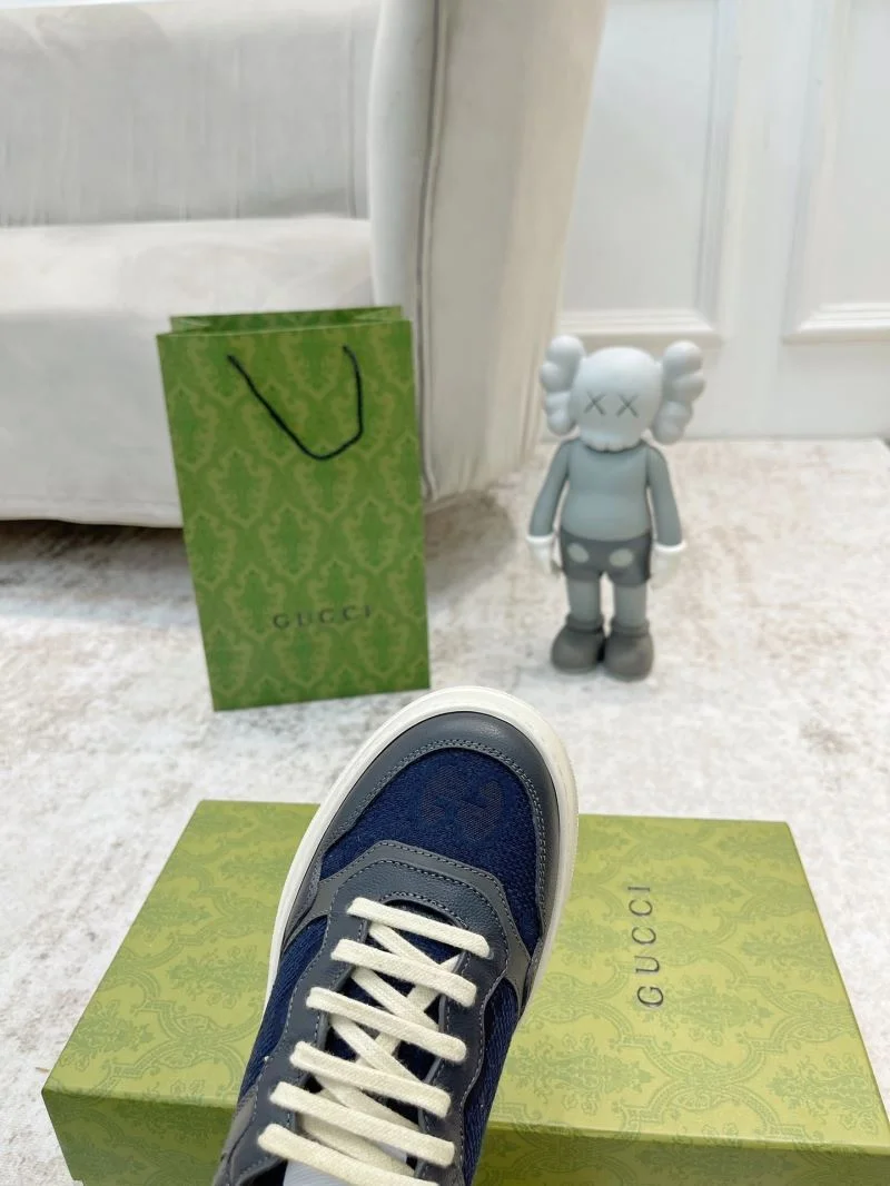 Trendsetting Gucci Low Shoes 24463