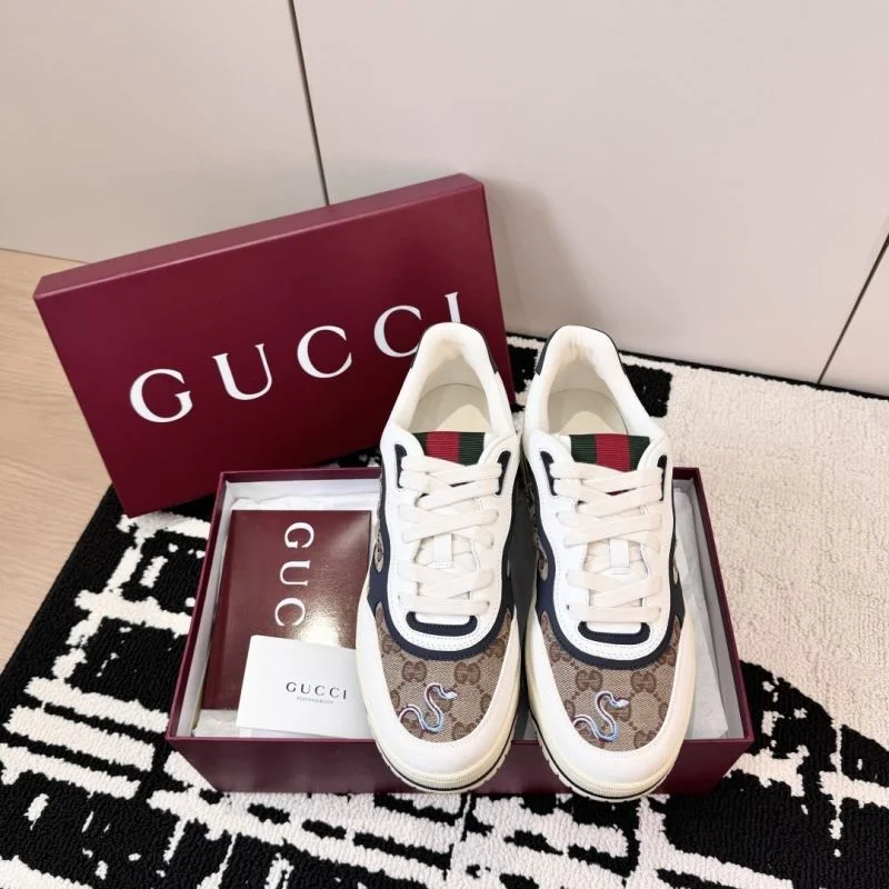 Versatile Gucci Low Shoes 24455