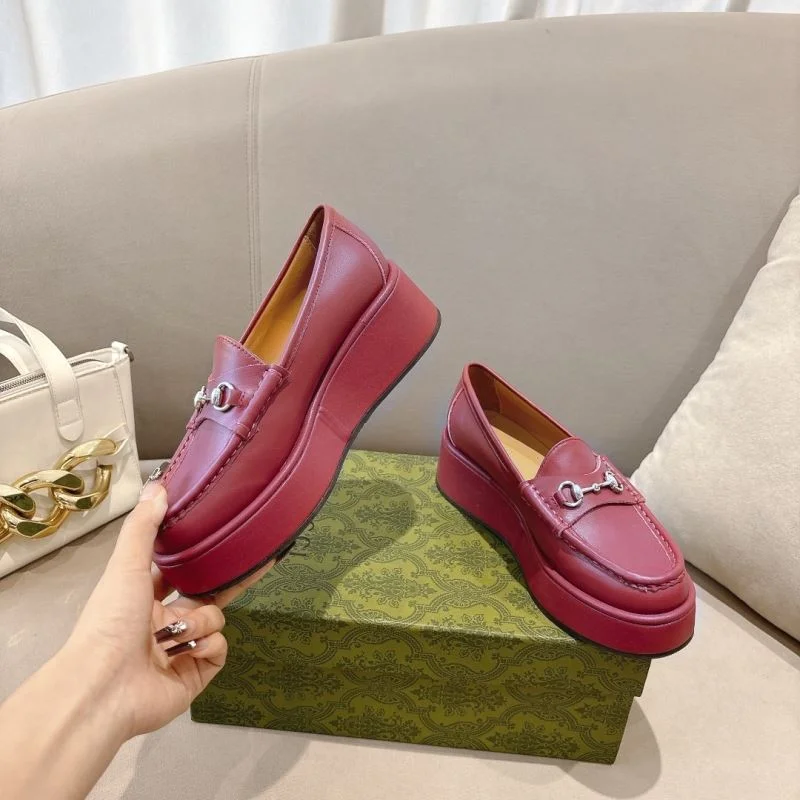 Gucci Low Shoes Seasonal 24447