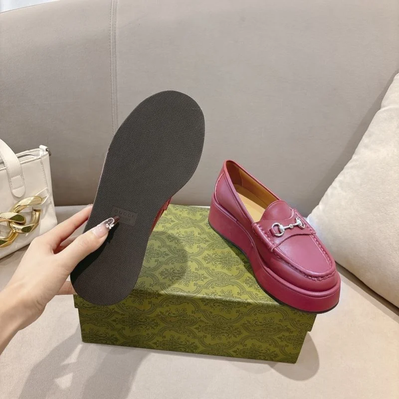 Gucci Low Shoes Seasonal 24447