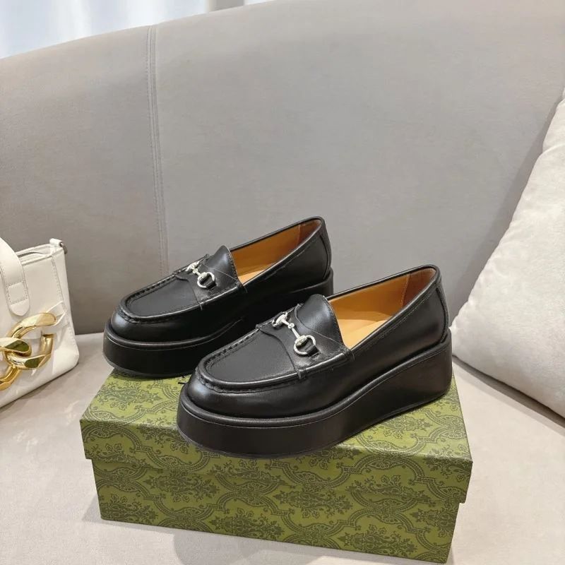 Tailored Gucci Low Shoes 24448