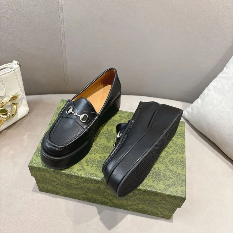 Tailored Gucci Low Shoes 24448