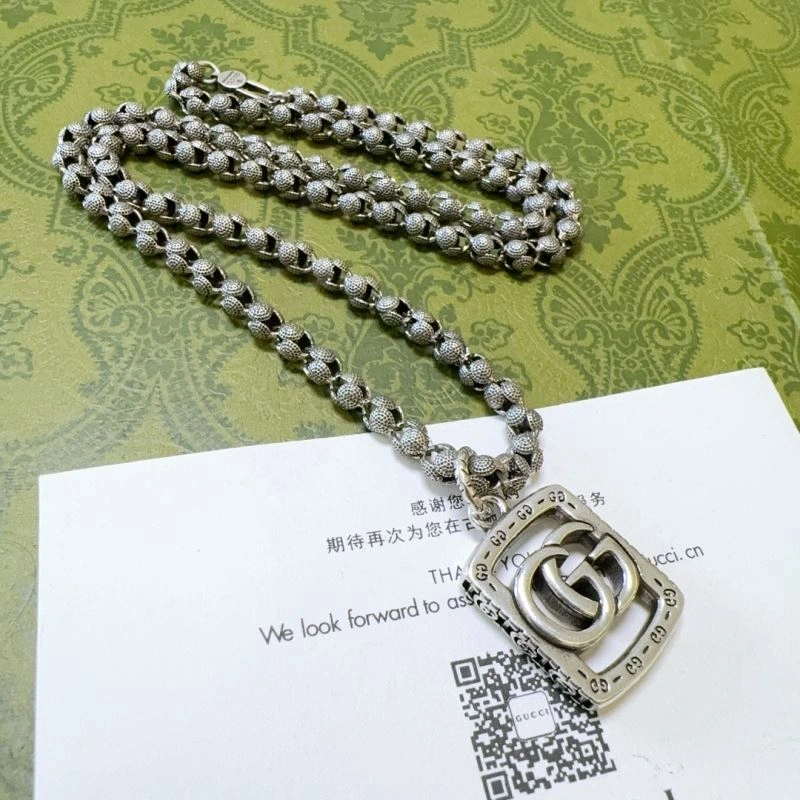 Sporty Gucci Necklaces 245955