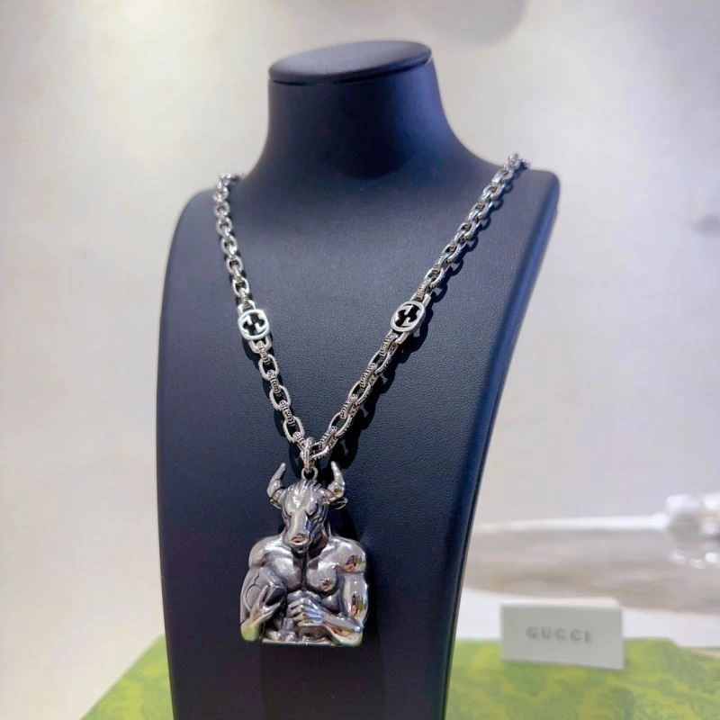 SmoothTexture Gucci Necklaces 245925