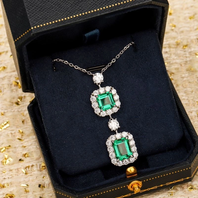 Sleek Gucci Necklaces 245831